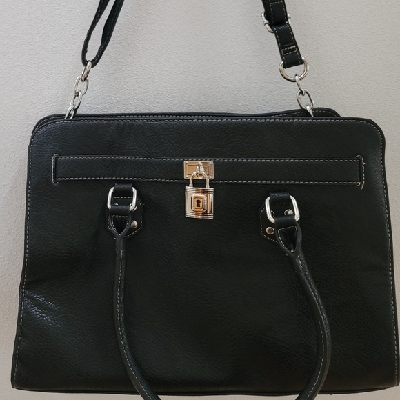 Black Zipper Divided 1 Interior Pocket 0 Exterior Pocket - Picture 1 of 6